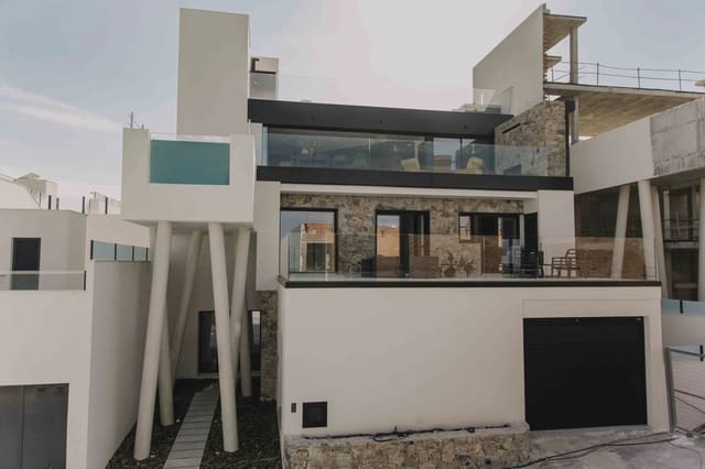 3 sypialnia Willa na sprzedaż w Ciudad Quesada, Rojales z basenem garażem - 995 000 € (Ref: 9789143)