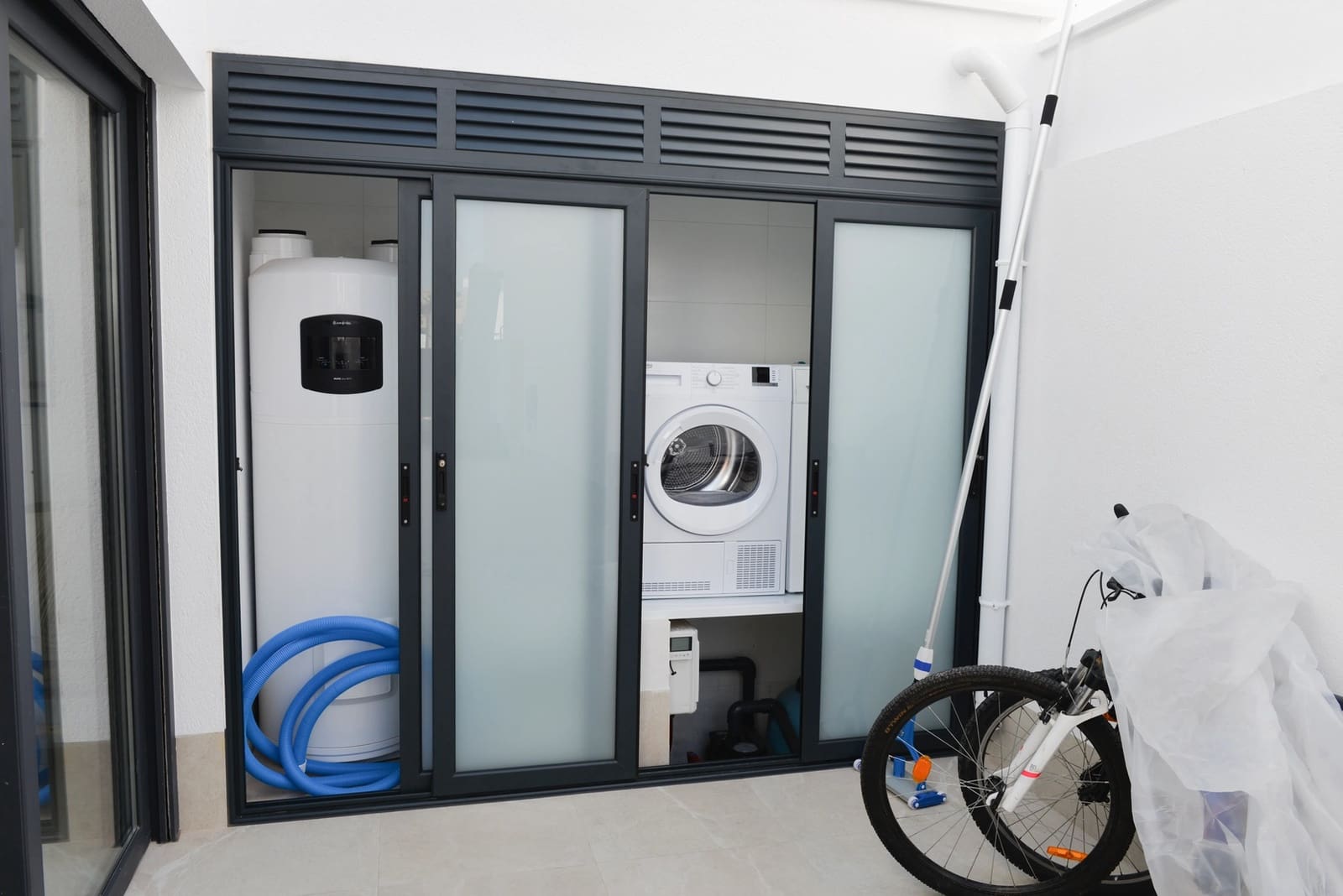 3 bedroom Villa for sale in San Pedro del Pinatar with pool garage - € 395,000 (Ref: 9789175)