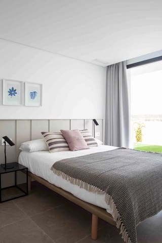 4 sypialnia Willa na sprzedaż w Dehesa de Campoamor, Orihuela z basenem garażem - 1 160 000 € (Ref: 9789207)