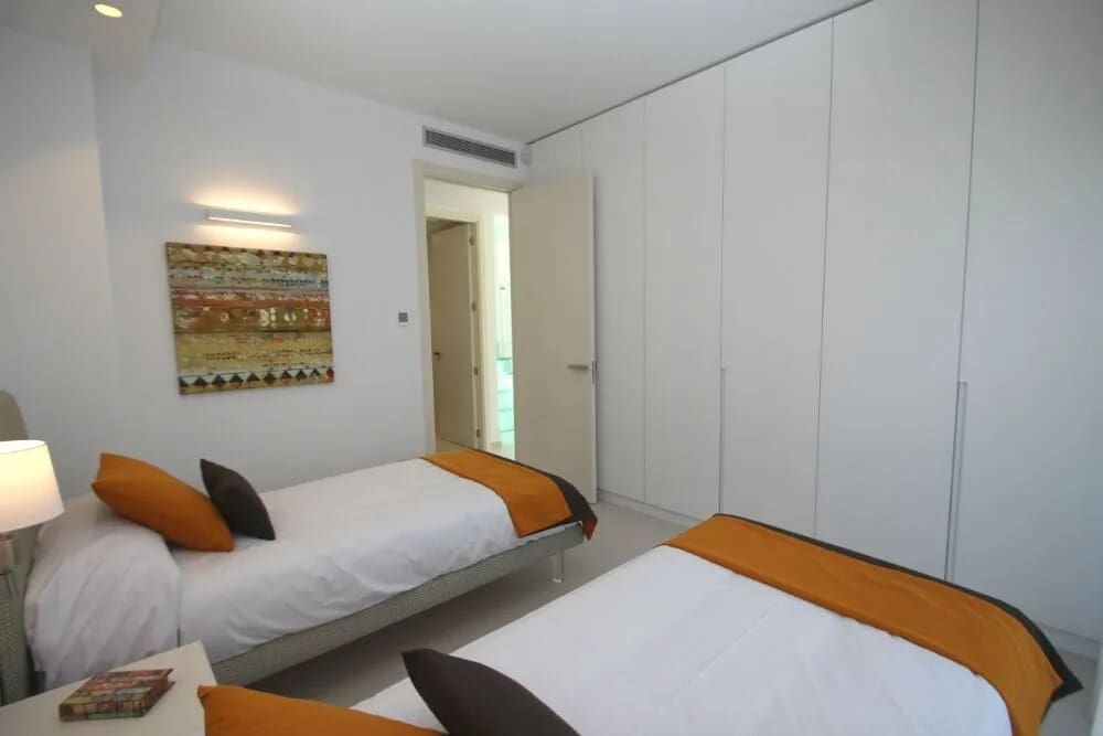 4 soveværelse Villa til salg i San Miguel de Salinas med swimmingpool garage - € 1.250.000 (Ref: 9789211)