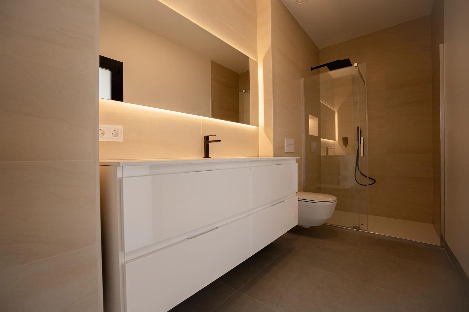 3 quarto Moradia para venda em Finestrat com piscina garagem - 870 000 € (Ref: 9789212)