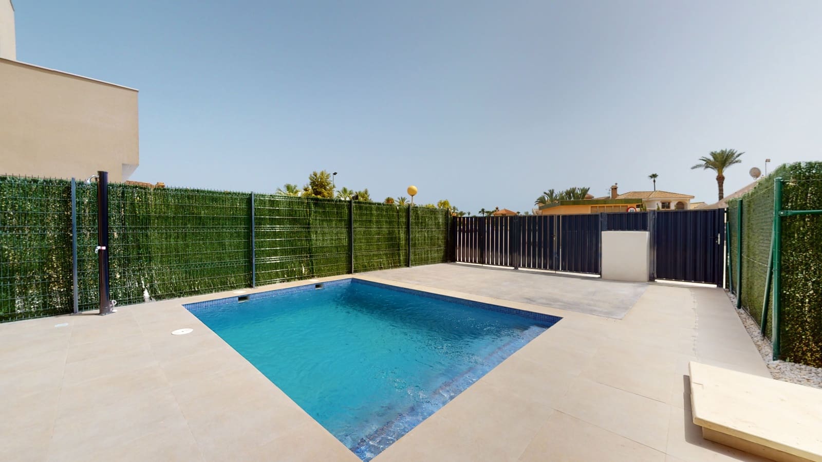 3 sypialnia Willa na sprzedaż w Estrella de Mar z basenem garażem - 349 900 € (Ref: 9789249)