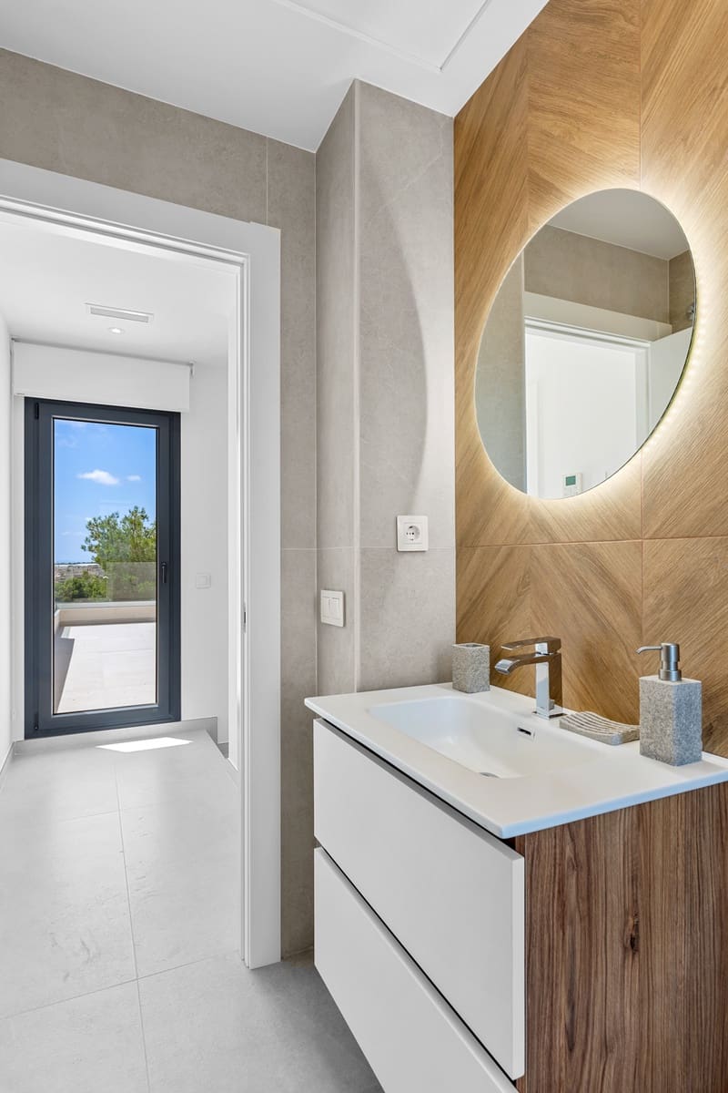 3 sypialnia Willa na sprzedaż w Pilar de la Horadada z basenem garażem - 698 000 € (Ref: 9789284)