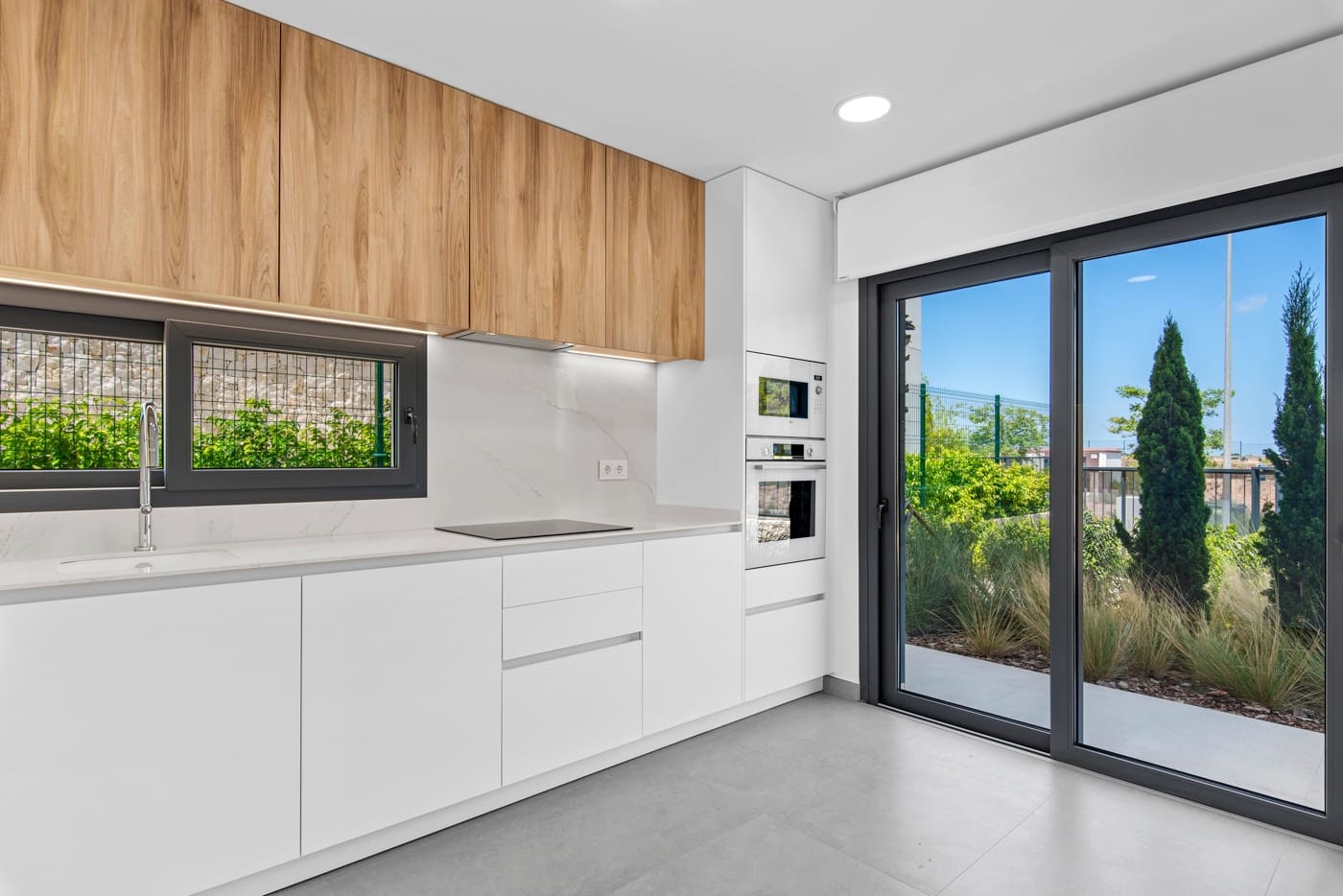 3 sypialnia Willa na sprzedaż w Pilar de la Horadada z basenem garażem - 698 000 € (Ref: 9789284)