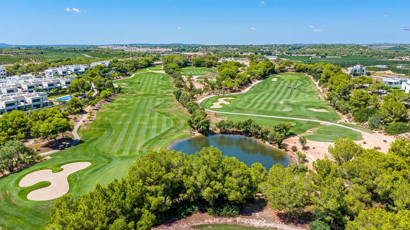 3 sypialnia Willa na sprzedaż w Pilar de la Horadada z basenem garażem - 698 000 € (Ref: 9789284)