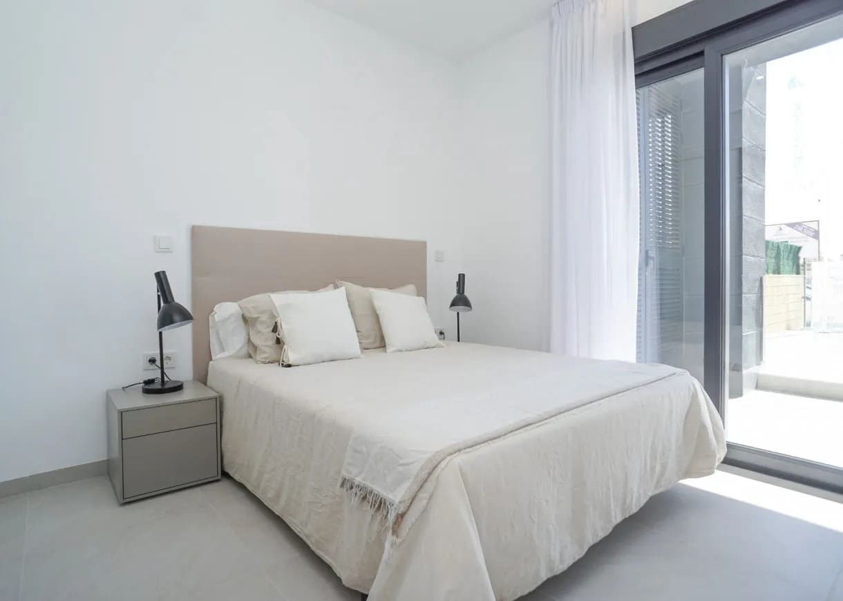 2 camera da letto Appartamento in vendita in Torrevieja con piscina garage - 285.000 € (Rif: 9789285)