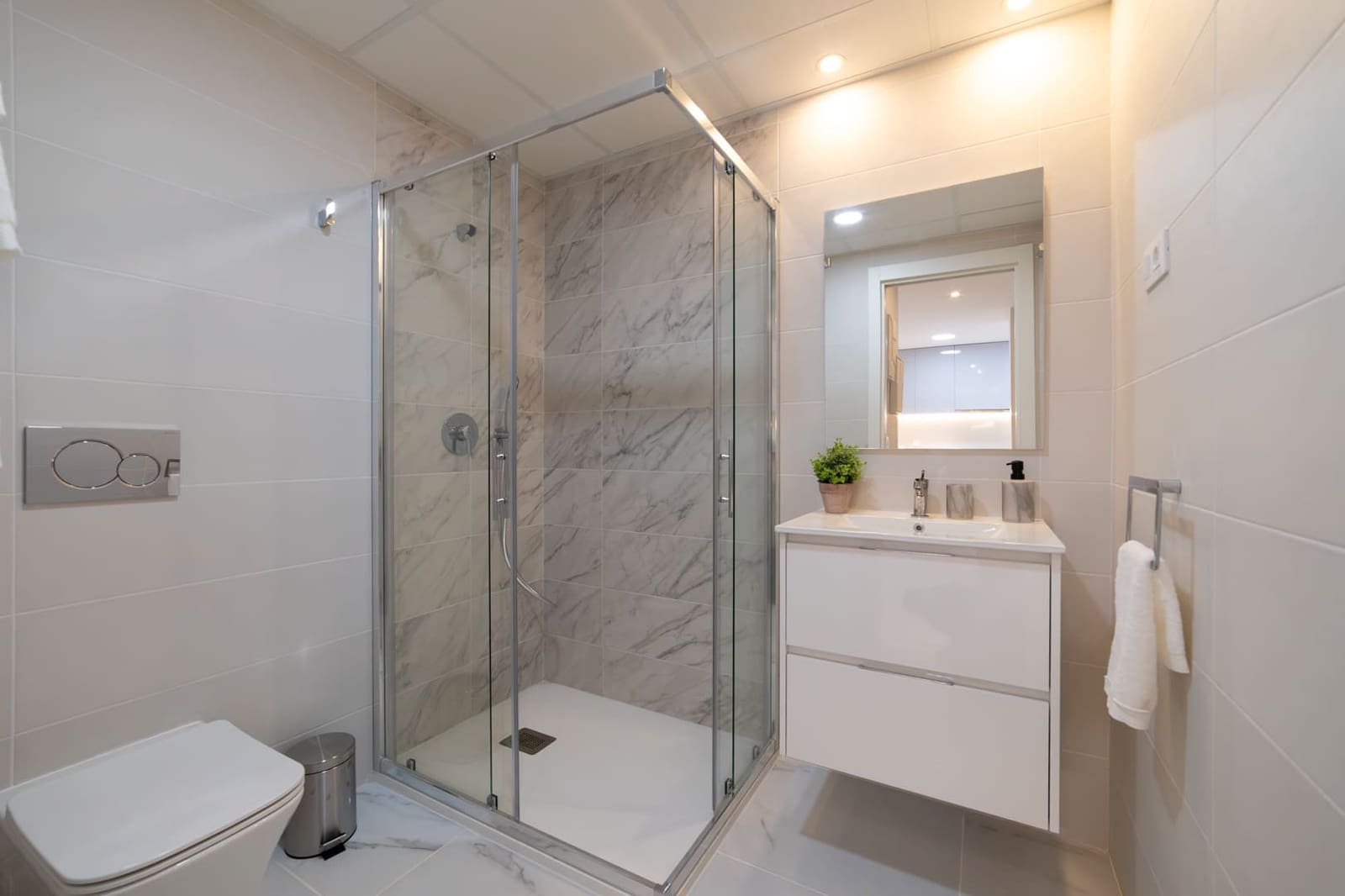 3 sovrum Lägenhet till salu i La Zenia med pool garage - 522 000 € (Ref: 9789352)