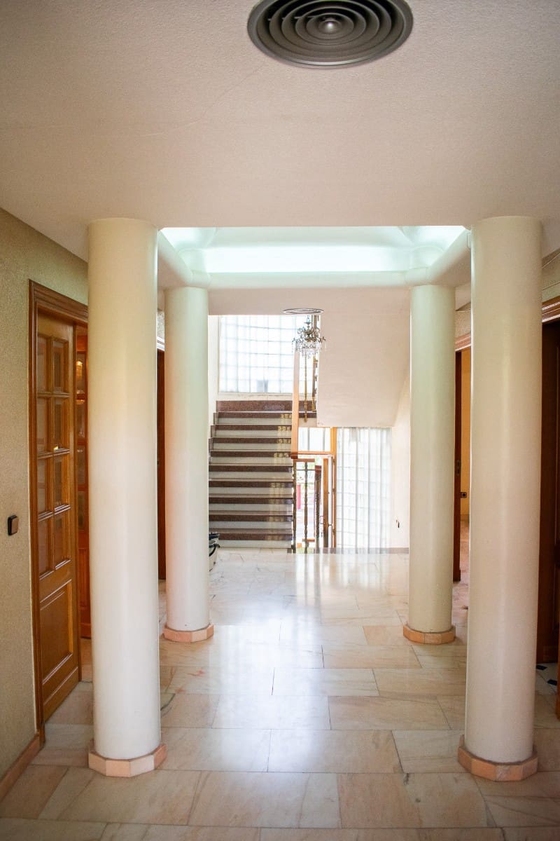5 bedroom Villa for sale in Llano de Brujas with garage - € 726,000 (Ref: 9818875)