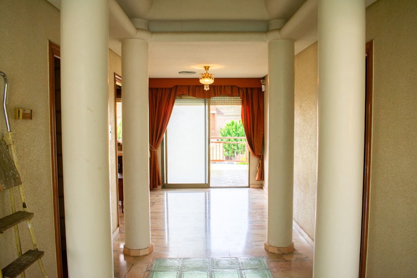 5 bedroom Villa for sale in Llano de Brujas with garage - € 726,000 (Ref: 9818875)