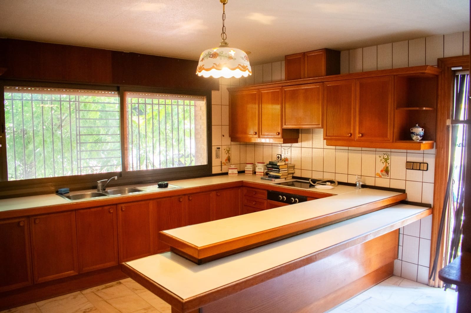 5 bedroom Villa for sale in Llano de Brujas with garage - € 726,000 (Ref: 9818875)