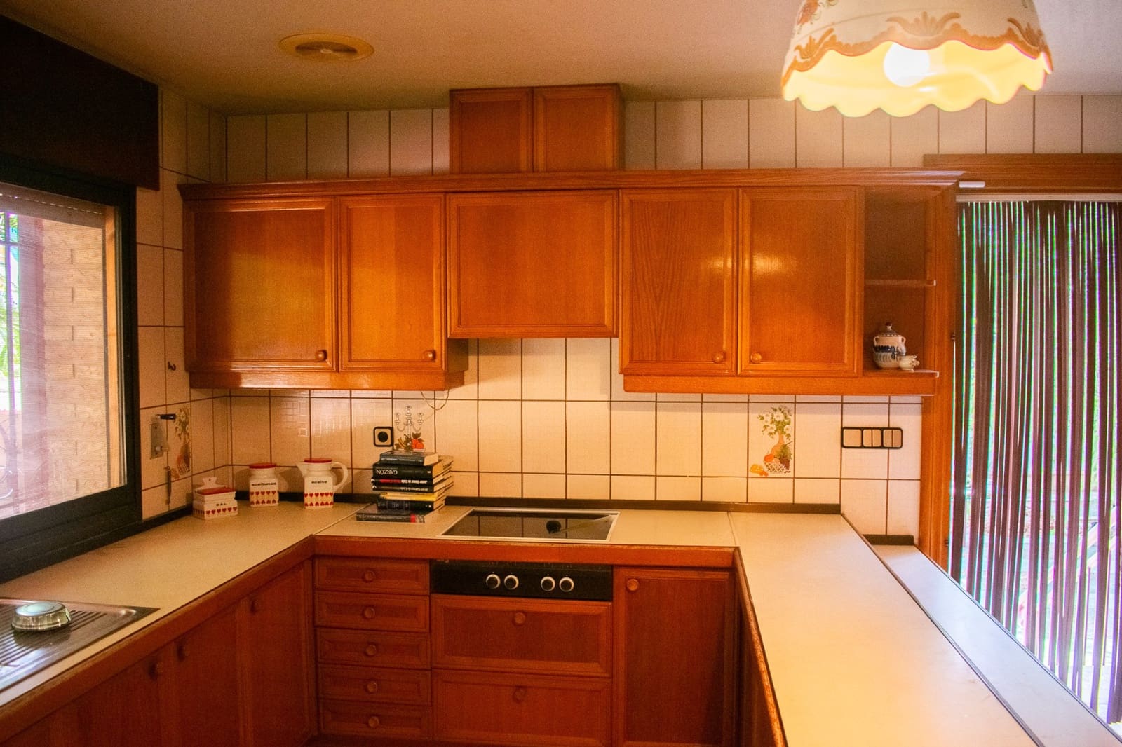 5 bedroom Villa for sale in Llano de Brujas with garage - € 726,000 (Ref: 9818875)