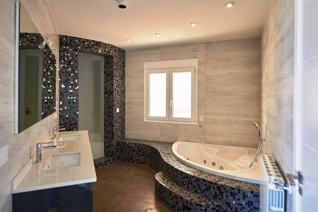 4 soverom Villa til salgs i Altea med svømmebasseng garasje - € 1 195 000 (Ref: 9818877)