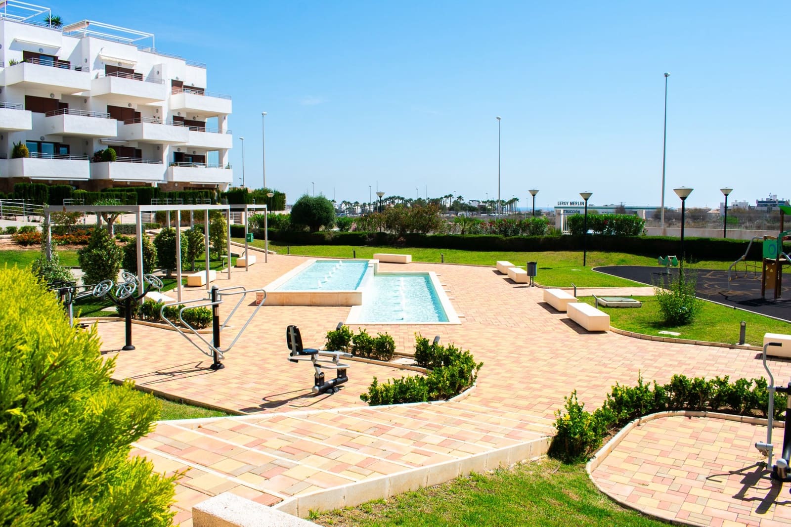 2 sovrum Lägenhet till salu i Orihuela Costa med pool garage - 246 000 € (Ref: 9818882)