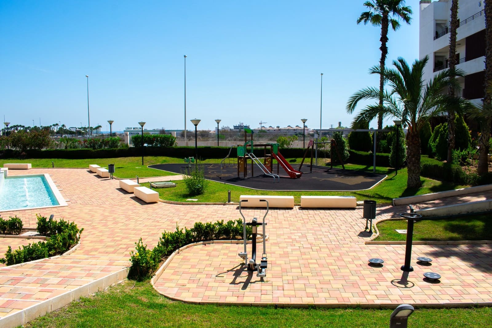 2 sovrum Lägenhet till salu i Orihuela Costa med pool garage - 246 000 € (Ref: 9818882)