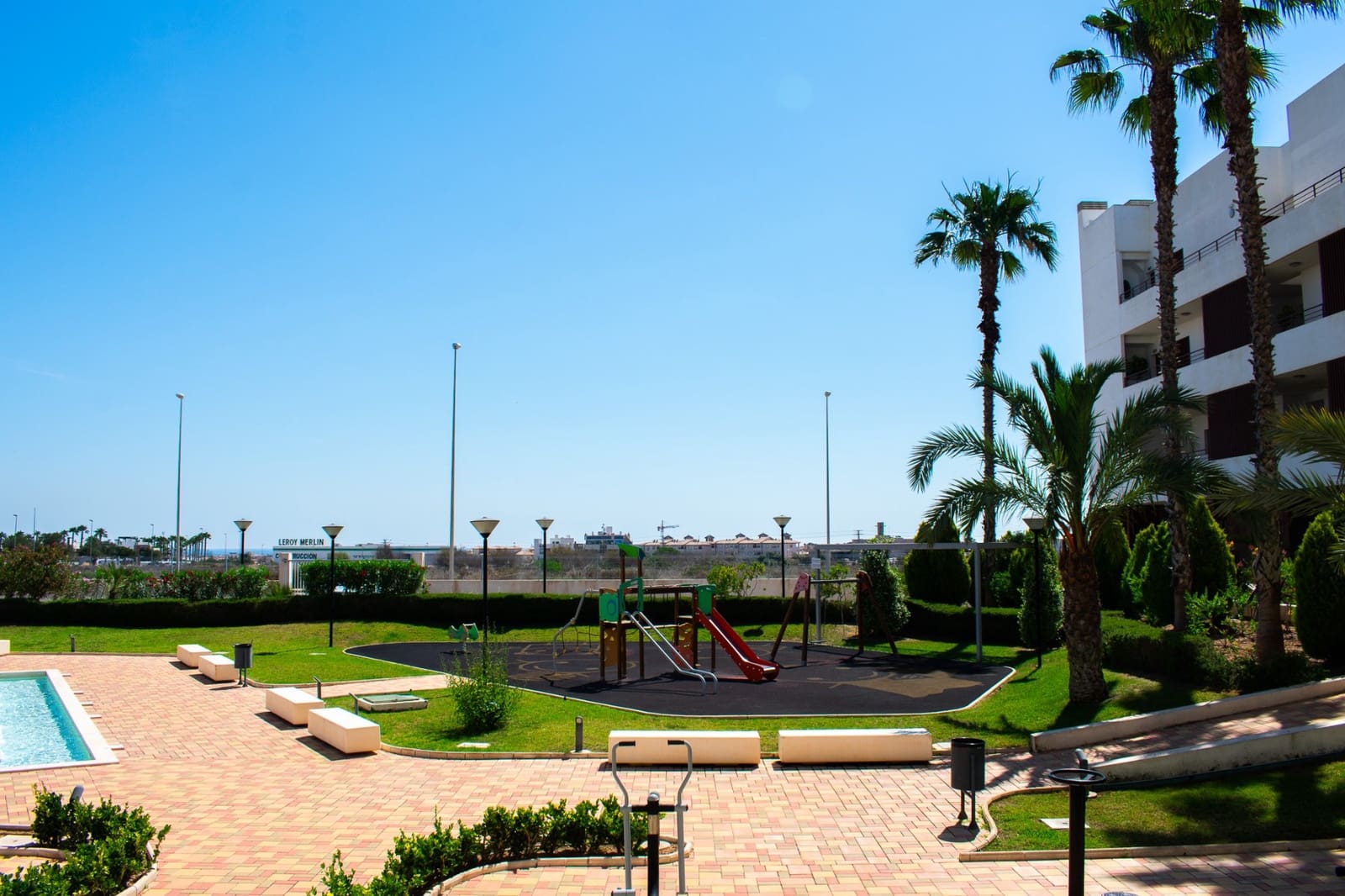 2 sovrum Lägenhet till salu i Orihuela Costa med pool garage - 246 000 € (Ref: 9818882)