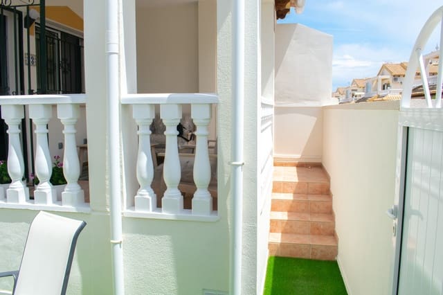 3 makuuhuone Omakotitalo myytävänä paikassa Los Balcones - Los Altos, Orihuela mukana uima-altaan - 279 000 € (Ref: 9818884)