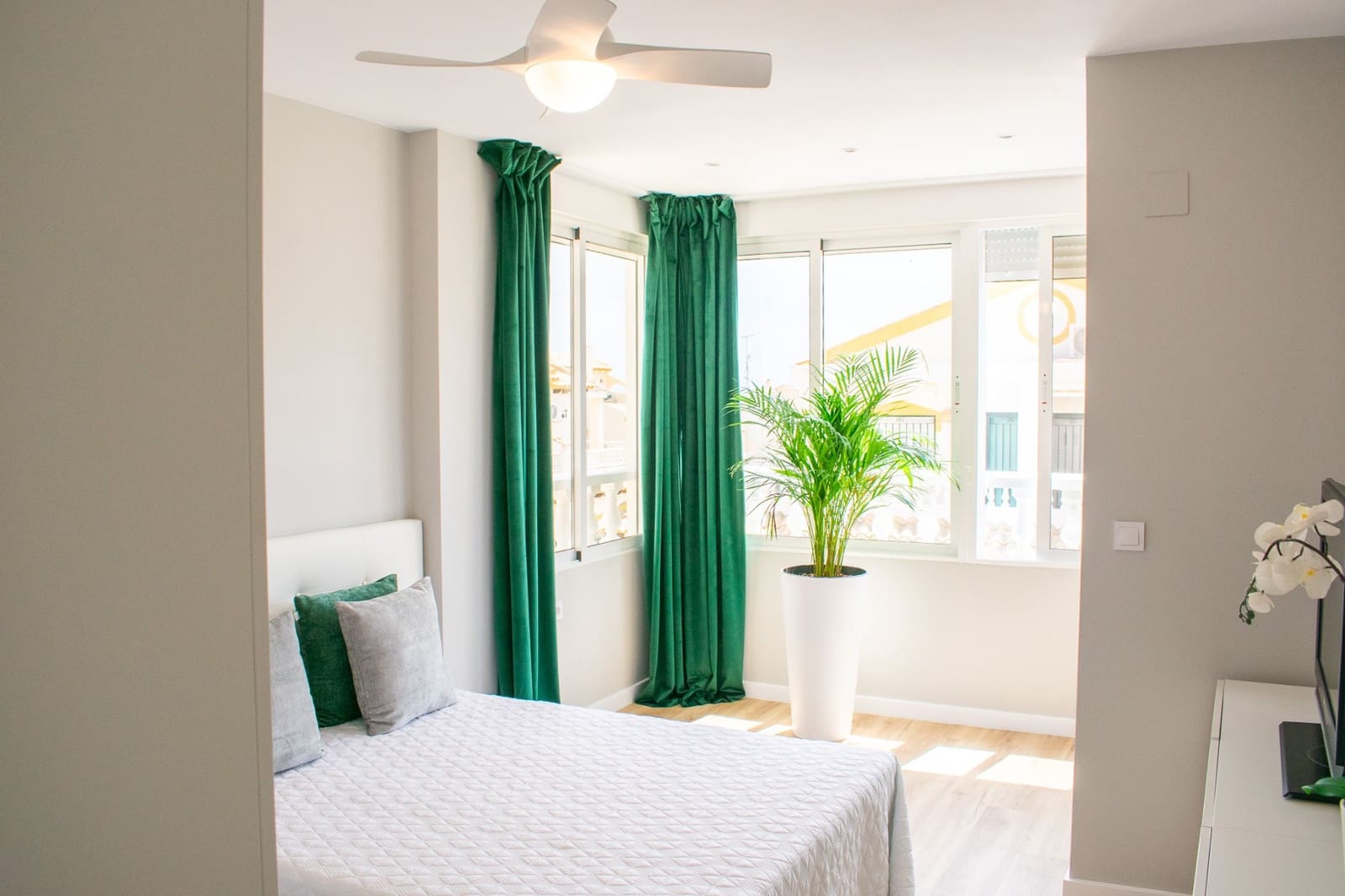 Casa de 3 habitaciones en Orihuela Costa en venta con piscina - 279.000 € (Ref: 9818884)