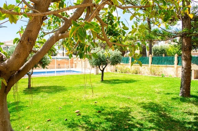 7 soverom Villa til salgs i Cabo Roig, Orihuela med svømmebasseng garasje - € 1 490 000 (Ref: 9818887)