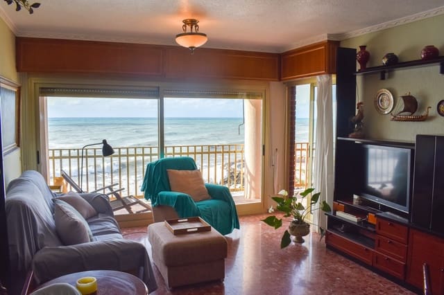 4 soveværelse Lejlighed til salg i Las Piscinas Naturales, Torrevieja - € 475.000 (Ref: 9818888)