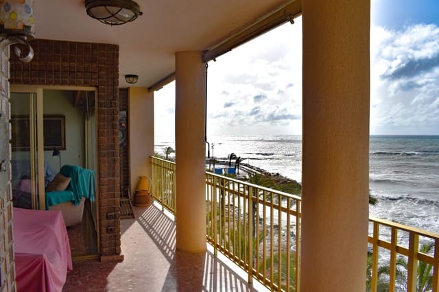 4 soveværelse Lejlighed til salg i Las Piscinas Naturales, Torrevieja - € 475.000 (Ref: 9818888)