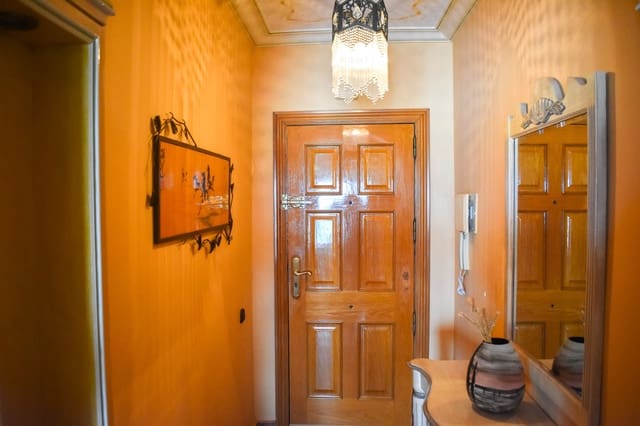 4 soveværelse Lejlighed til salg i Las Piscinas Naturales, Torrevieja - € 475.000 (Ref: 9818888)