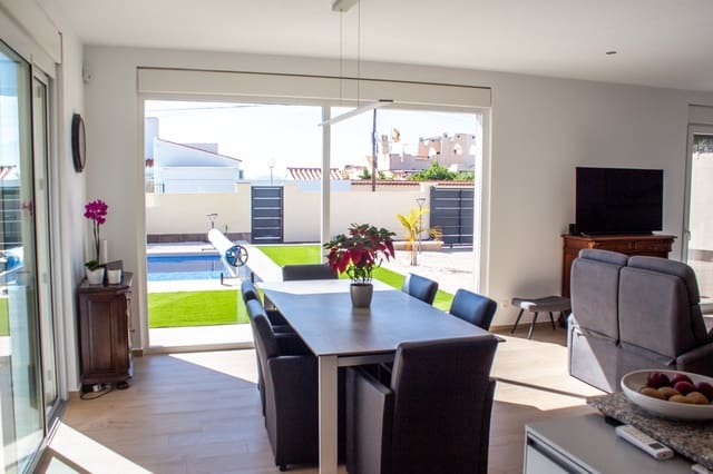 4 Zimmer Haus zu verkaufen in El Chaparral - La Siesta - La Torreta, Torrevieja mit Pool Garage - 780.000 € (Ref: 9818889)
