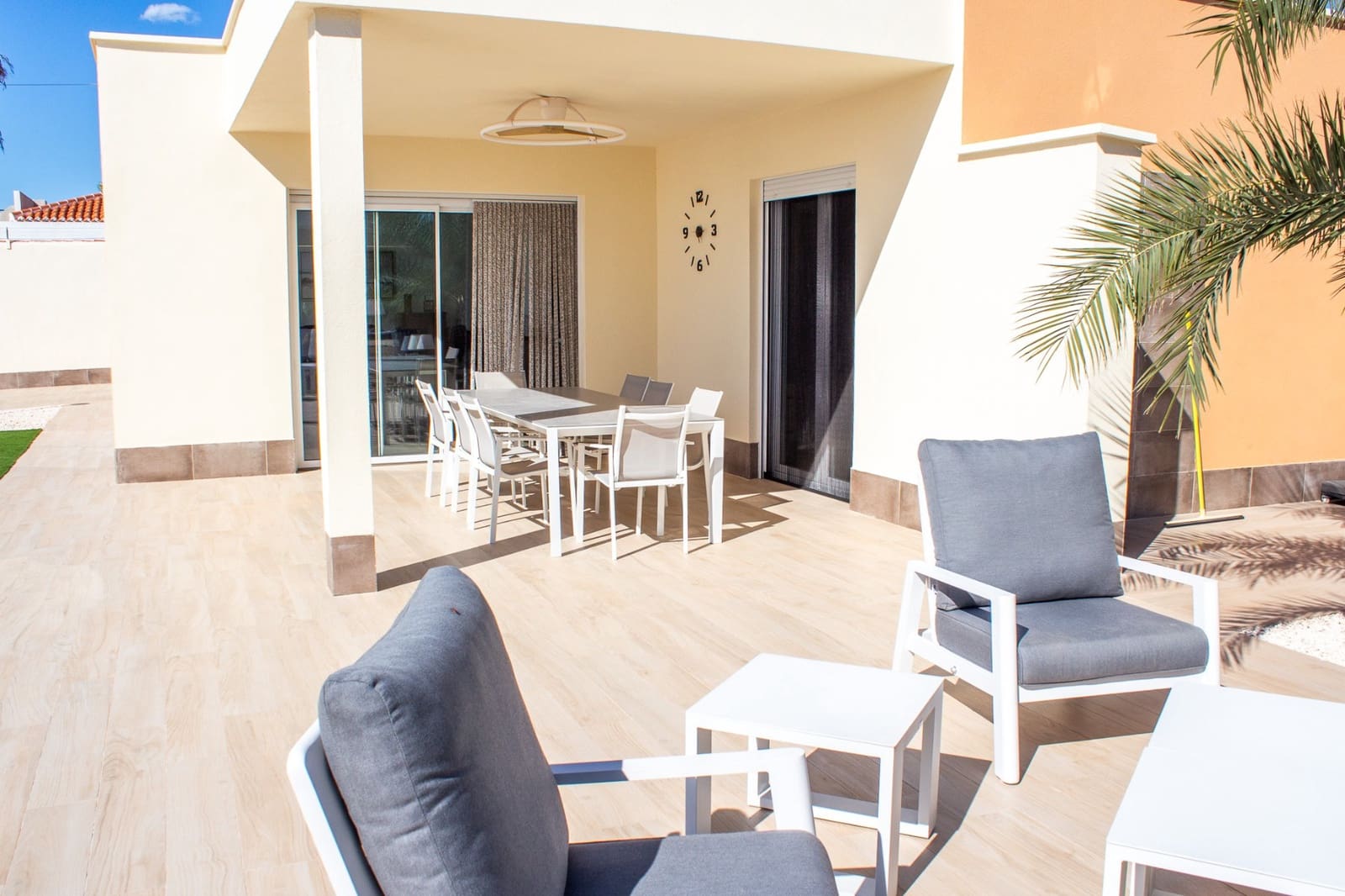 4 bedroom Townhouse for sale in Torrevieja with pool garage - € 780,000 (Ref: 9818889)