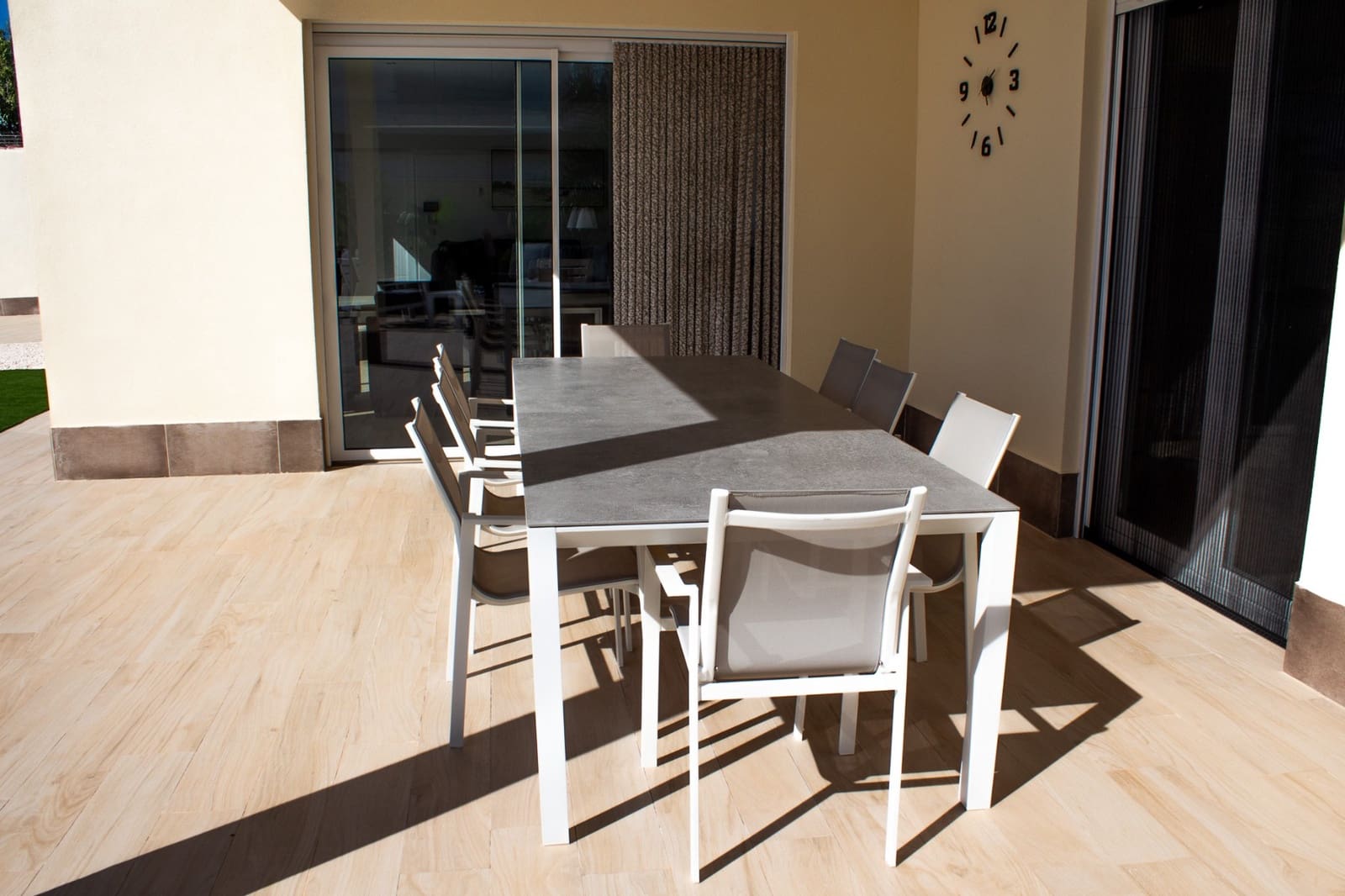 4 bedroom Townhouse for sale in Torrevieja with pool garage - € 780,000 (Ref: 9818889)