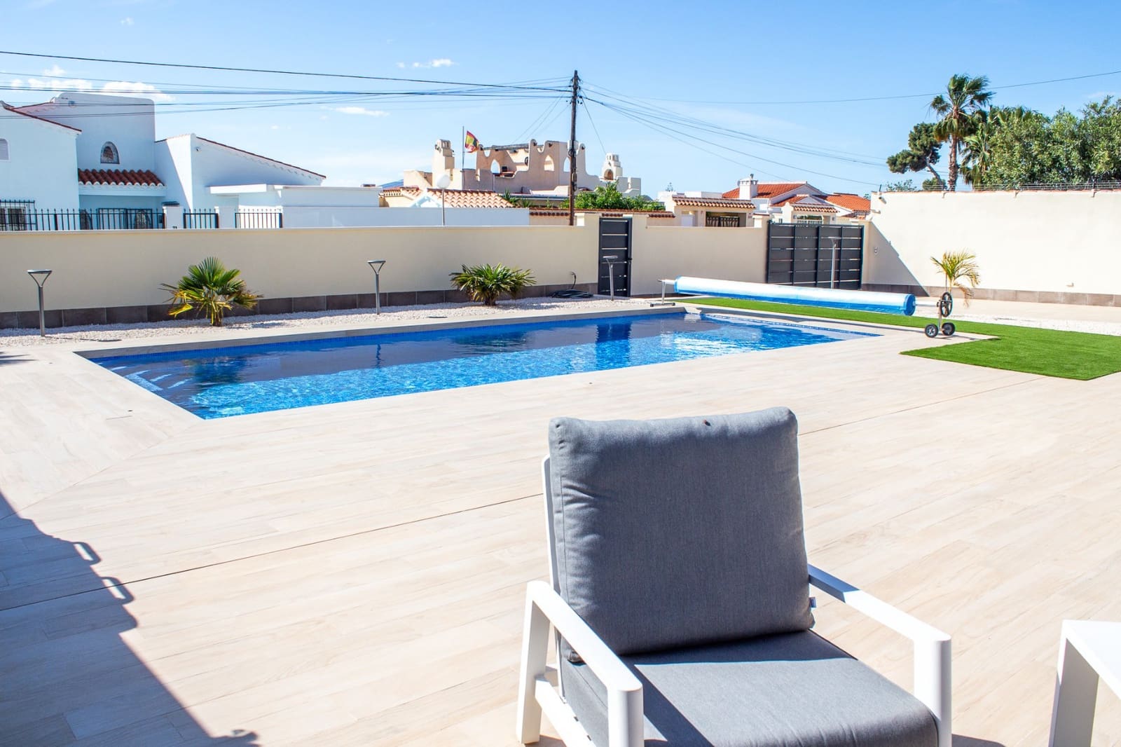 4 bedroom Townhouse for sale in Torrevieja with pool garage - € 780,000 (Ref: 9818889)