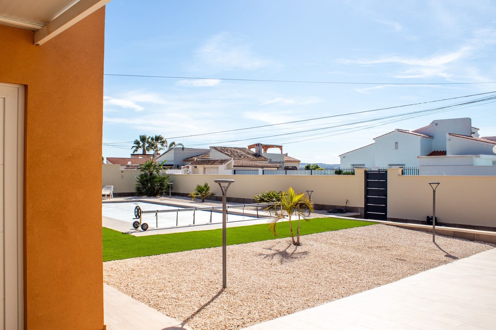 4 bedroom Townhouse for sale in Torrevieja with pool garage - € 780,000 (Ref: 9818889)