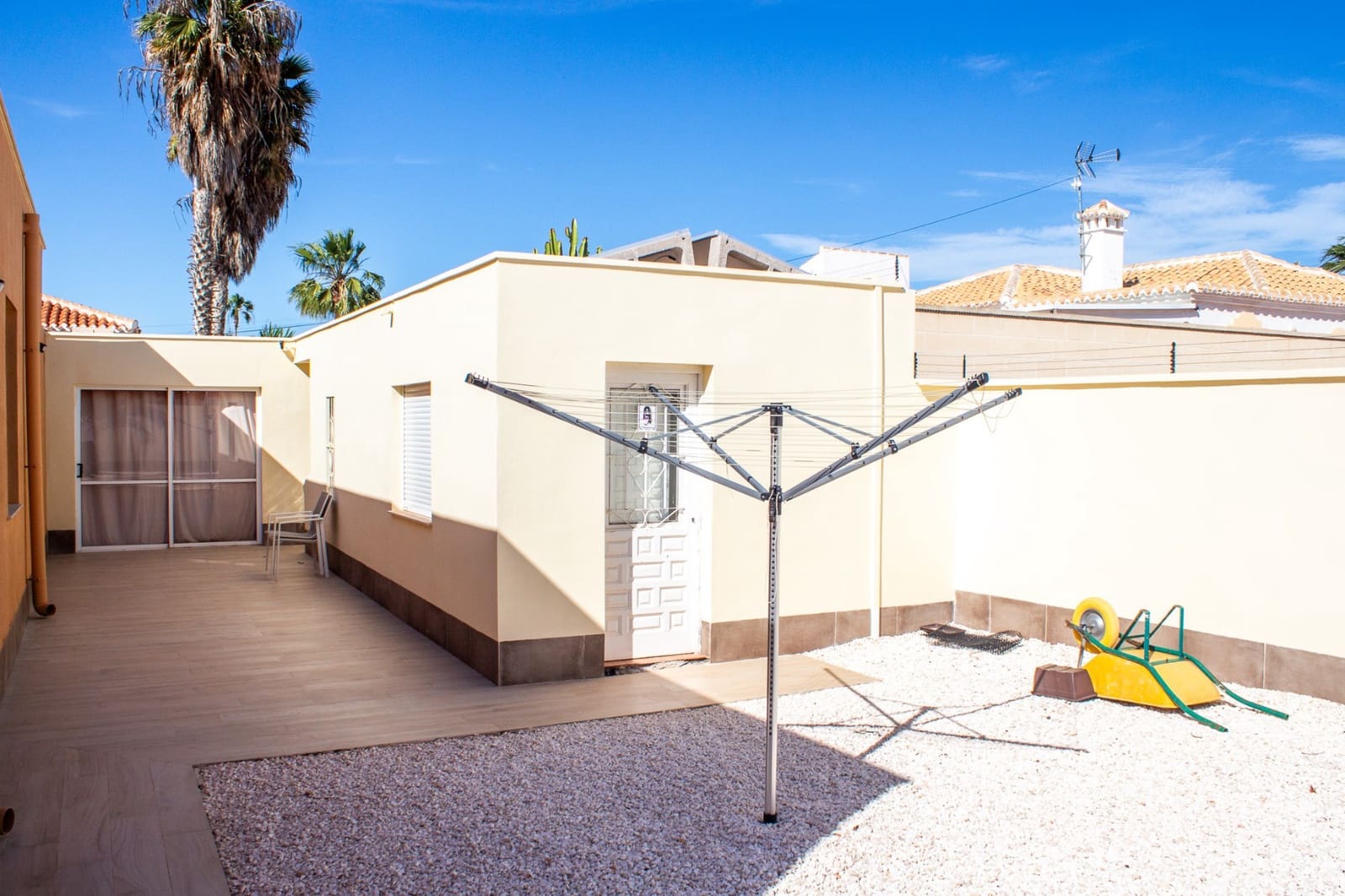4 bedroom Townhouse for sale in Torrevieja with pool garage - € 780,000 (Ref: 9818889)