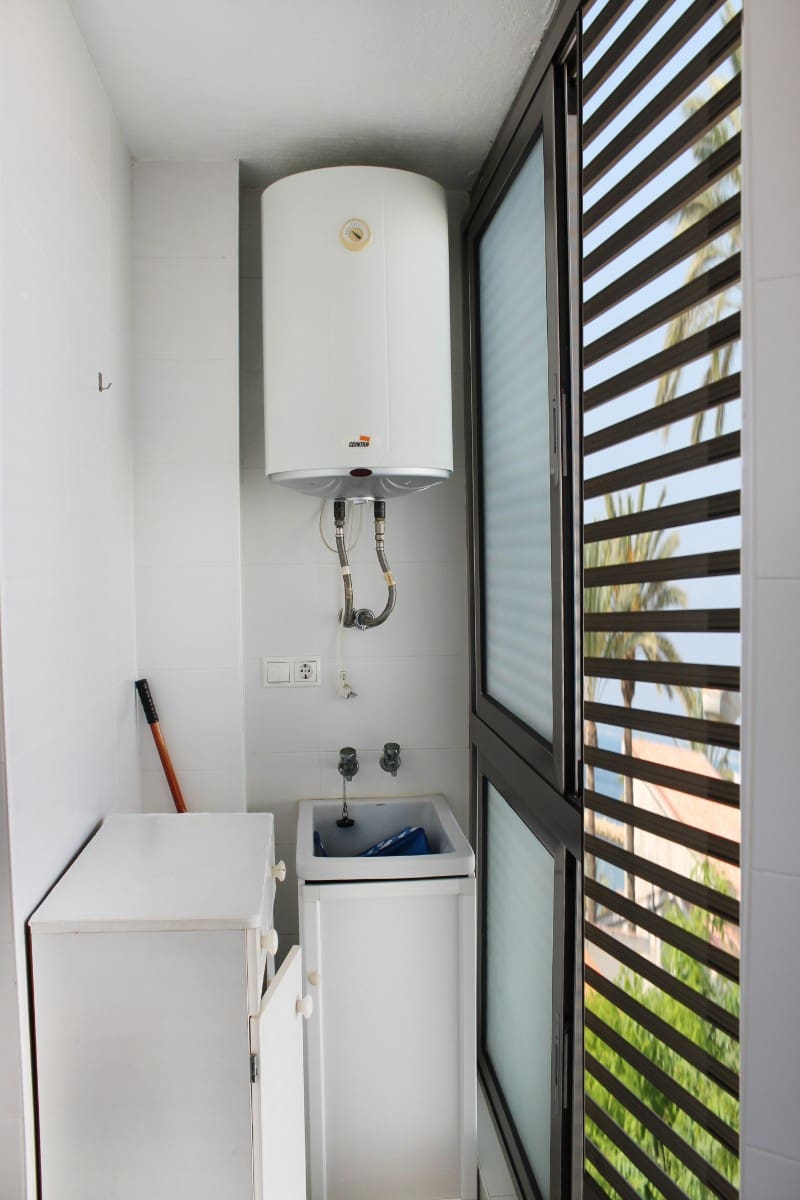 4 bedroom Apartment for sale in Santa Pola with garage - € 425,000 (Ref: 9818897)