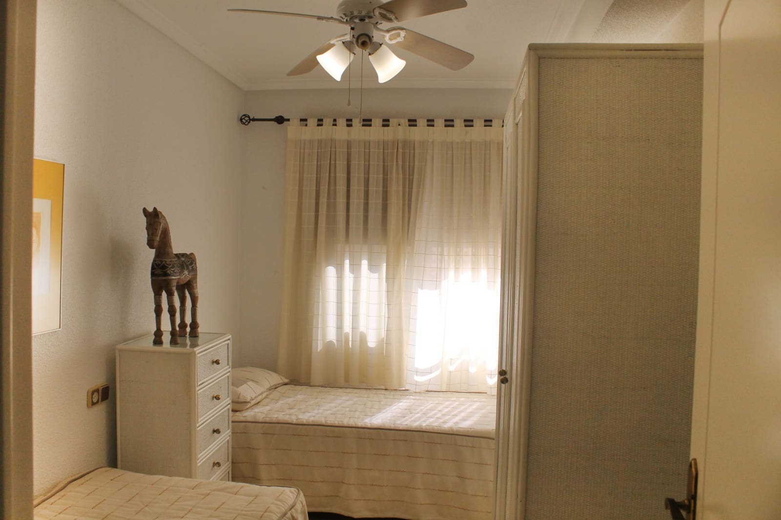 4 bedroom Apartment for sale in Santa Pola with garage - € 425,000 (Ref: 9818897)