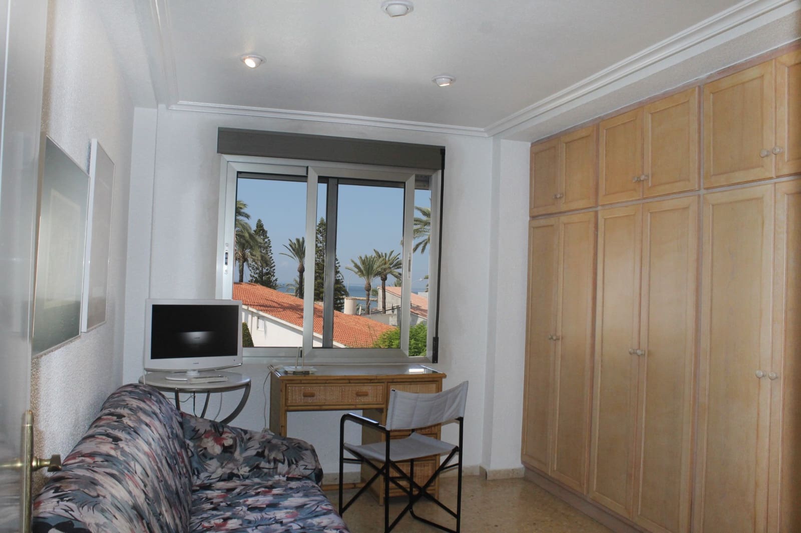 4 bedroom Apartment for sale in Santa Pola with garage - € 425,000 (Ref: 9818897)