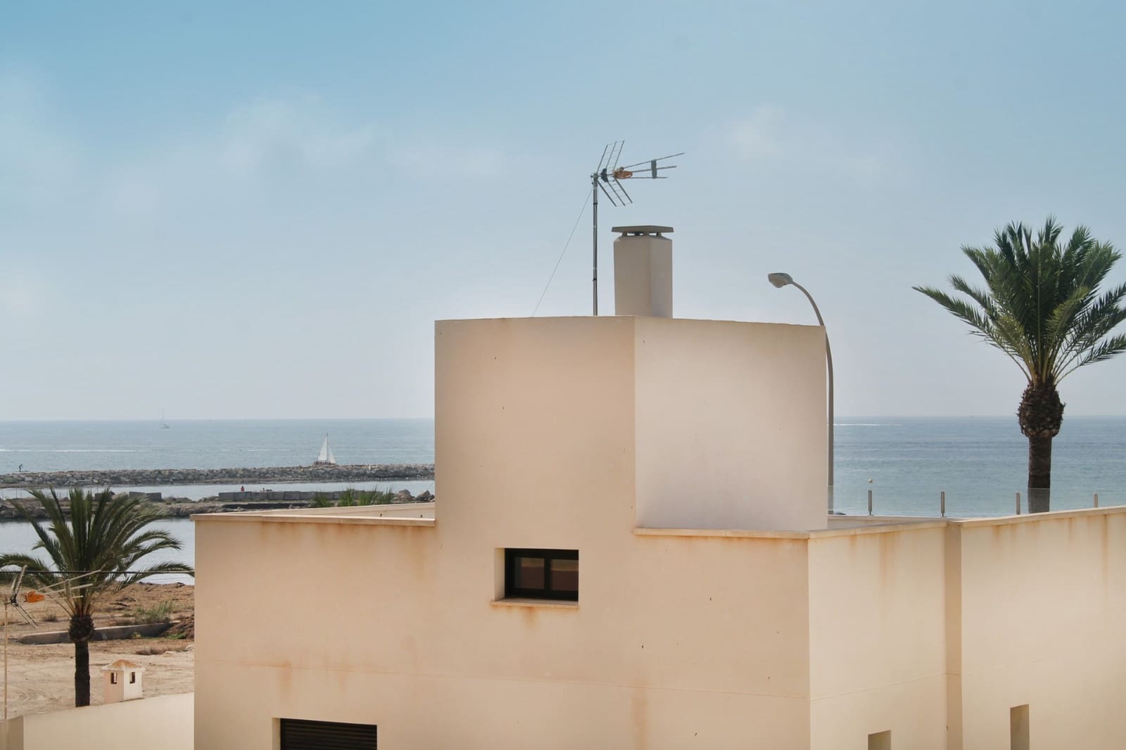 4 bedroom Apartment for sale in Santa Pola with garage - € 425,000 (Ref: 9818897)
