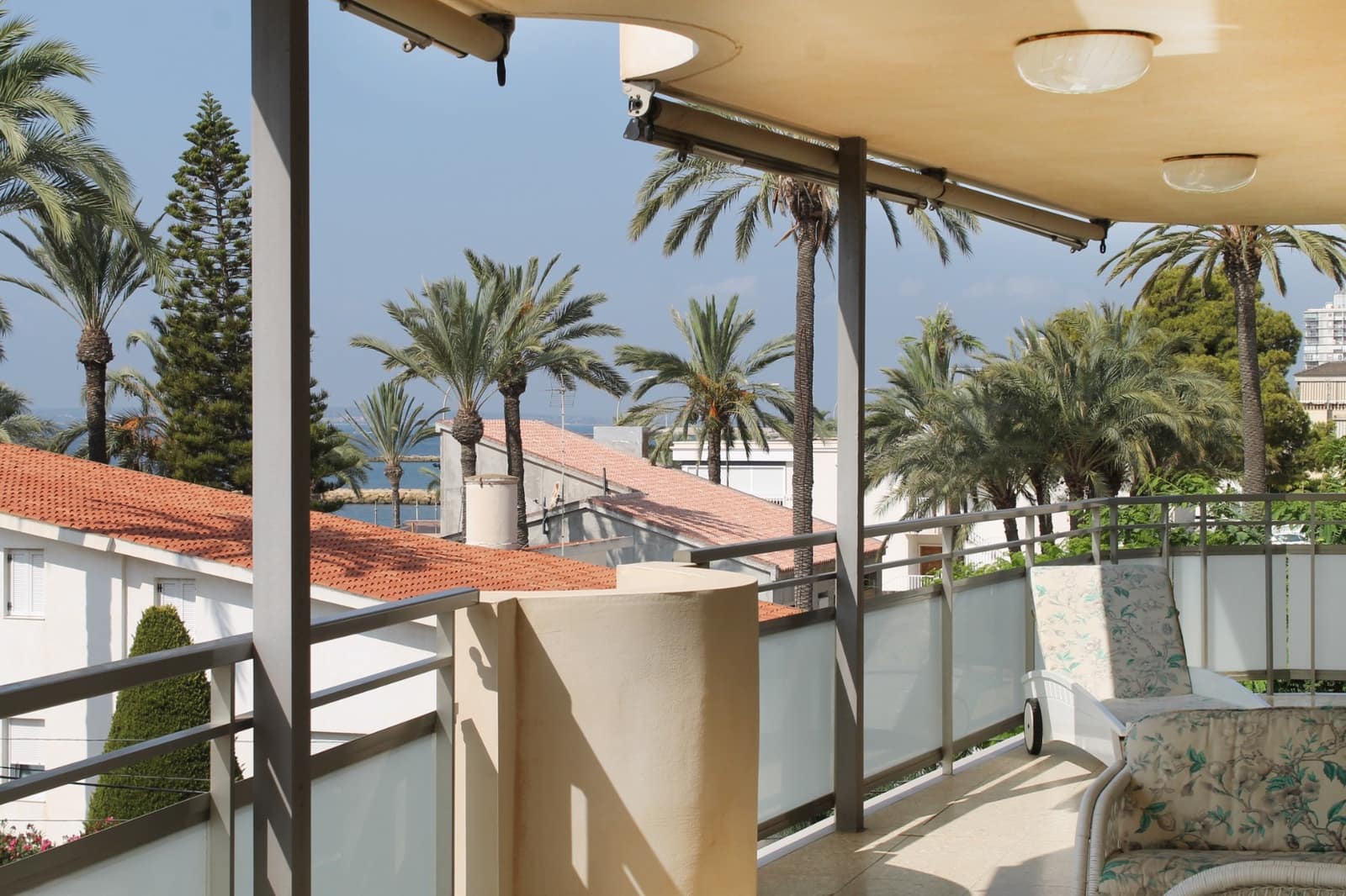 4 bedroom Apartment for sale in Santa Pola with garage - € 425,000 (Ref: 9818897)