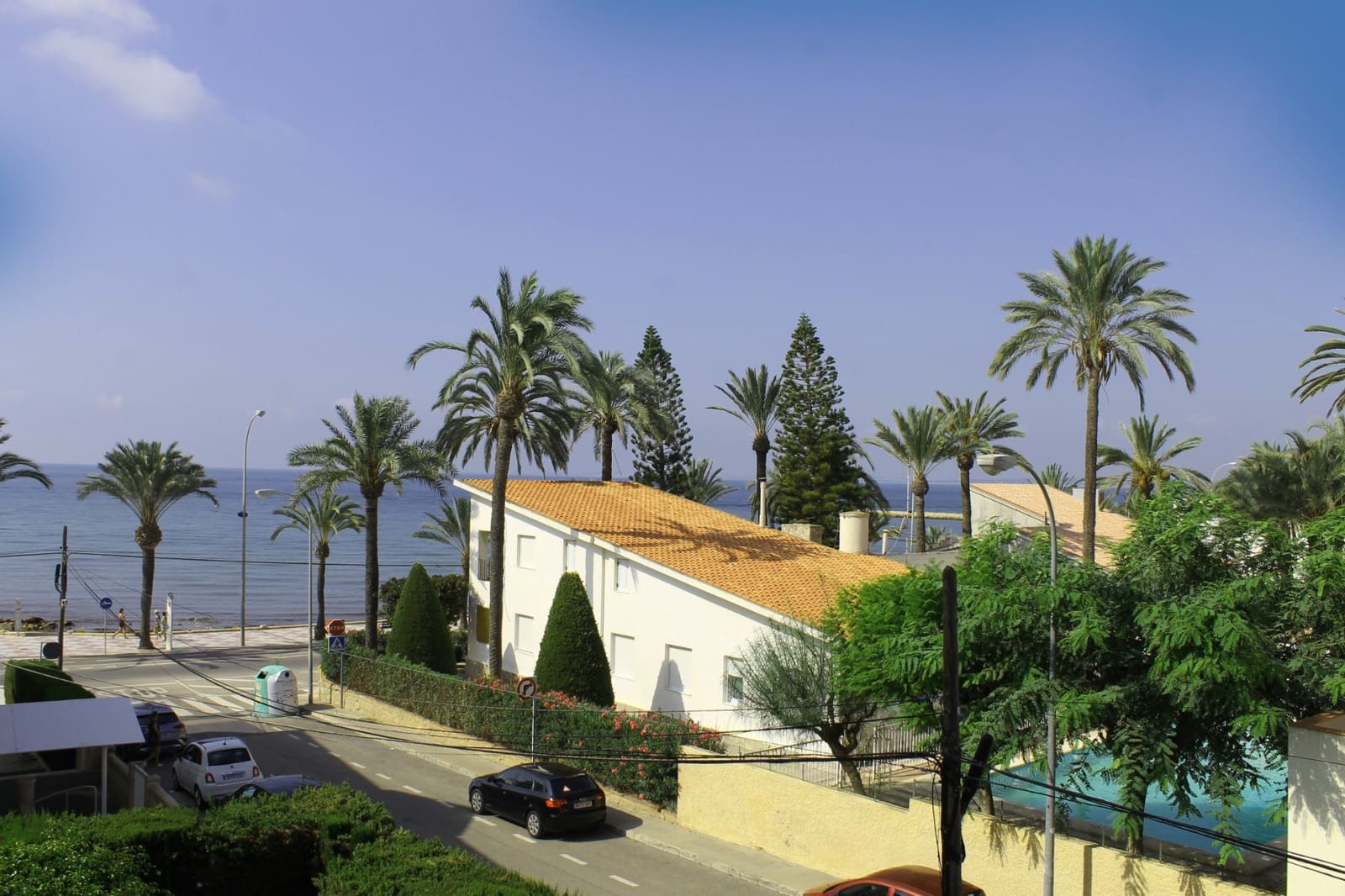 4 bedroom Apartment for sale in Santa Pola with garage - € 425,000 (Ref: 9818897)