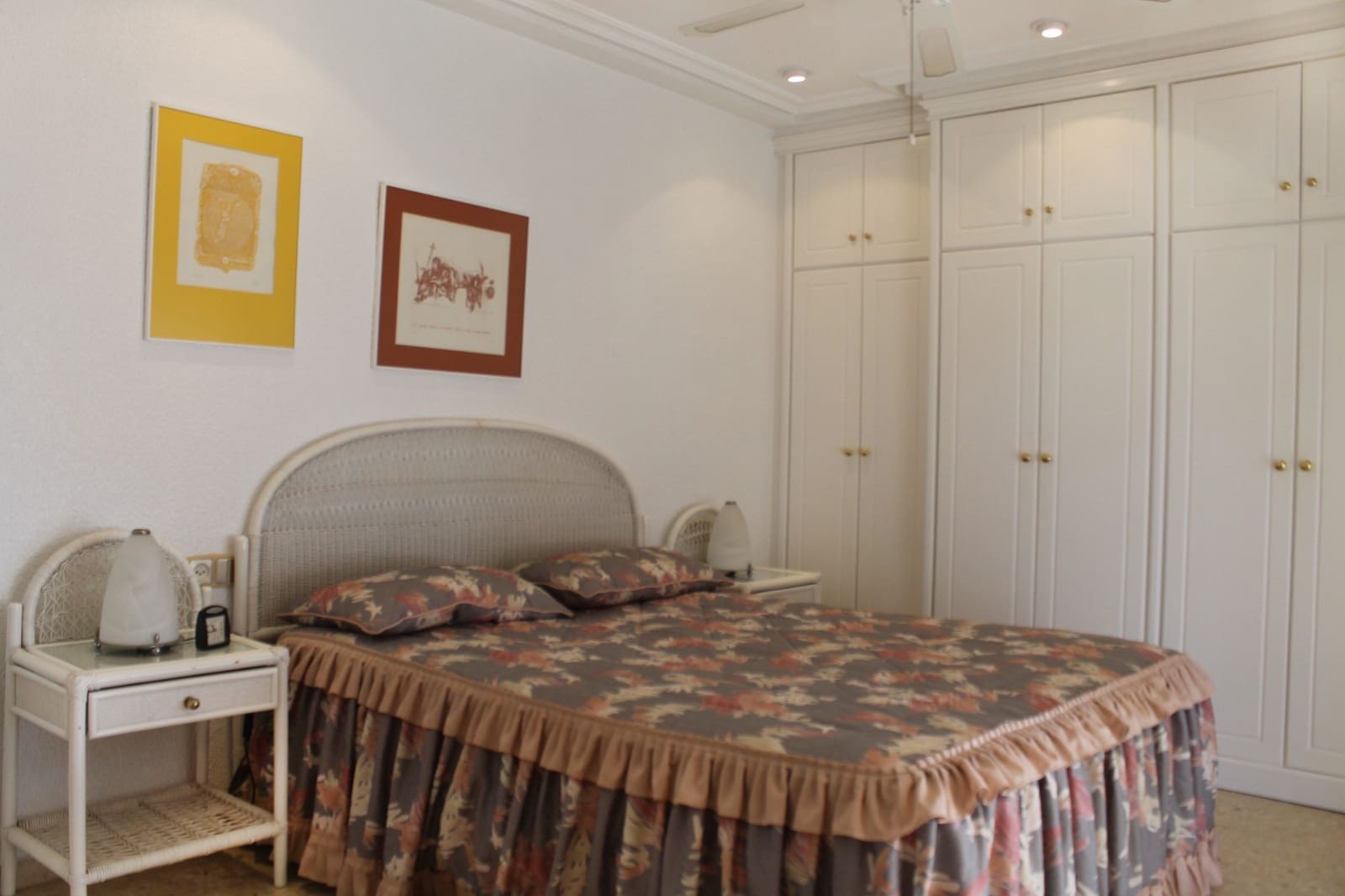 4 bedroom Apartment for sale in Santa Pola with garage - € 425,000 (Ref: 9818897)