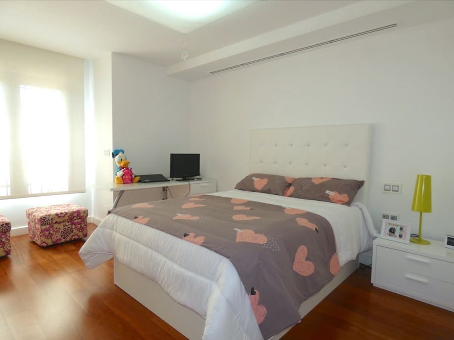 7 soverom Villa til salgs i Algorfa med svømmebasseng garasje - € 1 550 000 (Ref: 9818903)