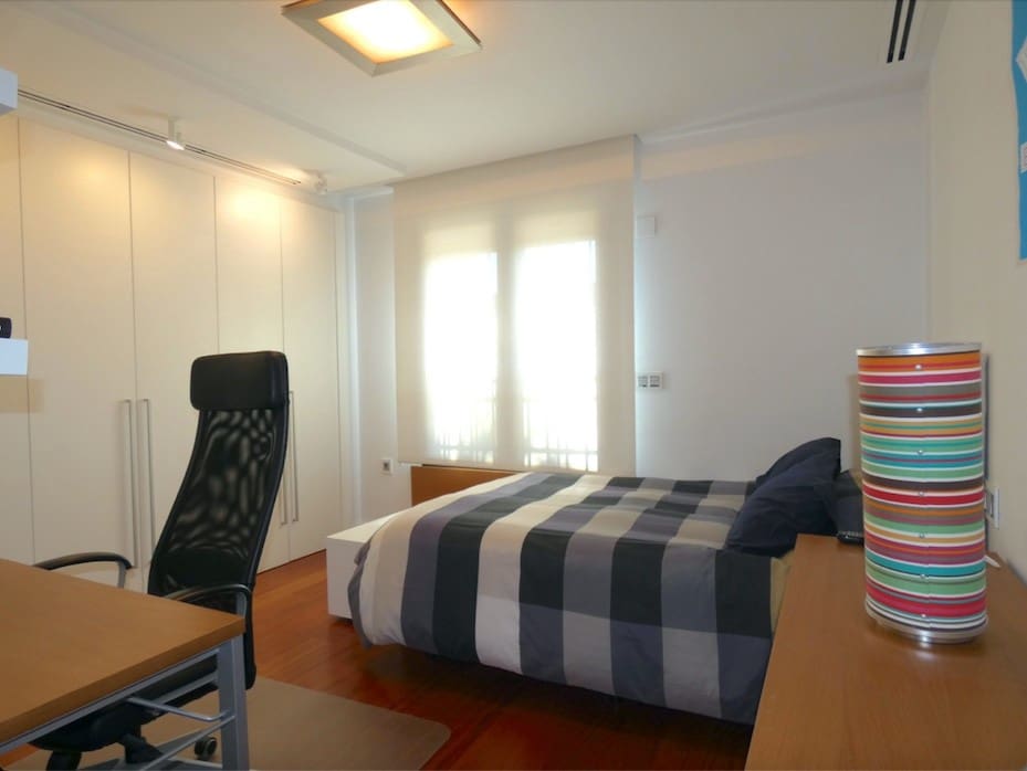 7 soverom Villa til salgs i Algorfa med svømmebasseng garasje - € 1 550 000 (Ref: 9818903)
