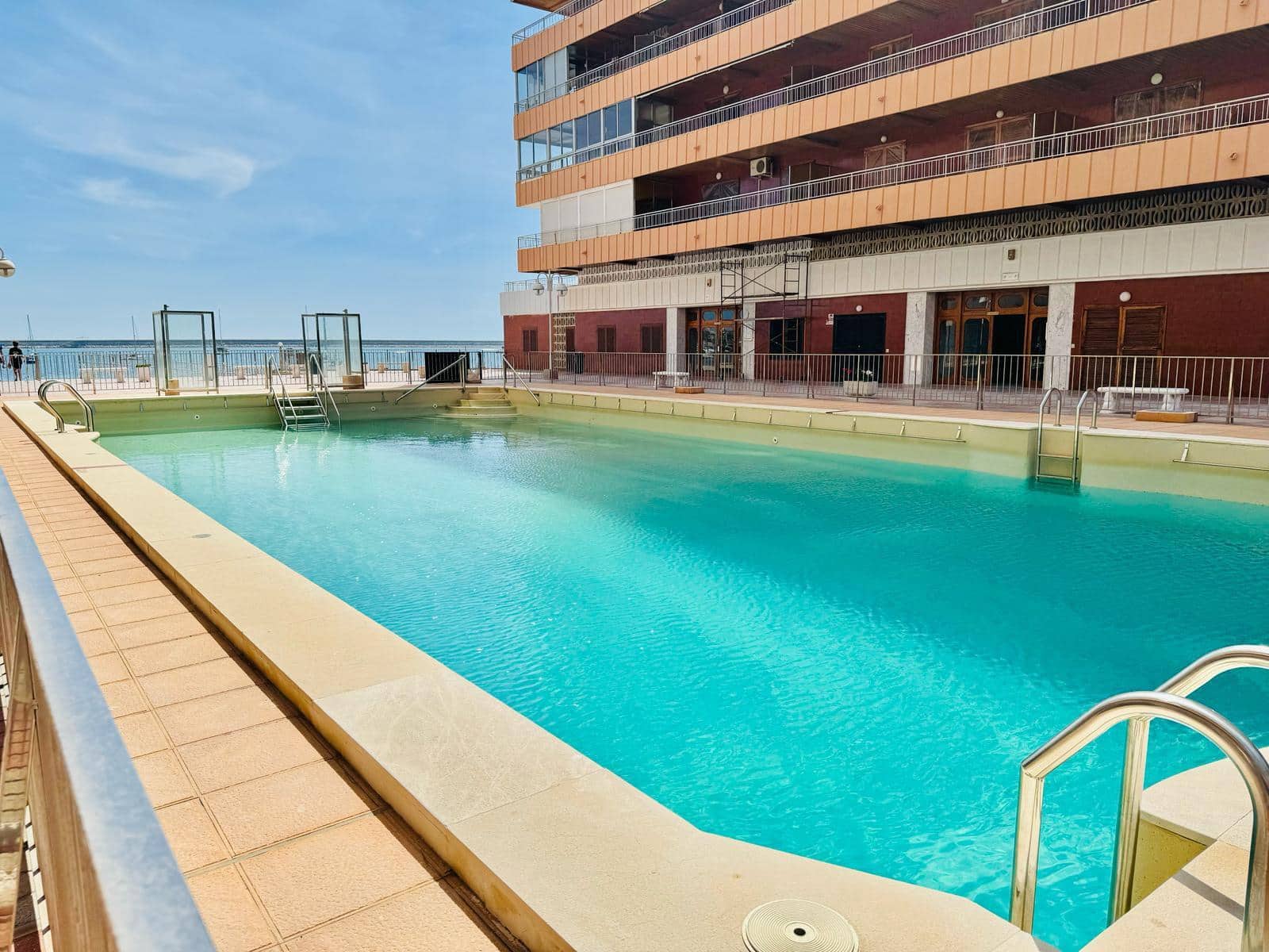 3 sovrum Lägenhet till salu i Torrevieja med pool - 219 000 € (Ref: 9818910)
