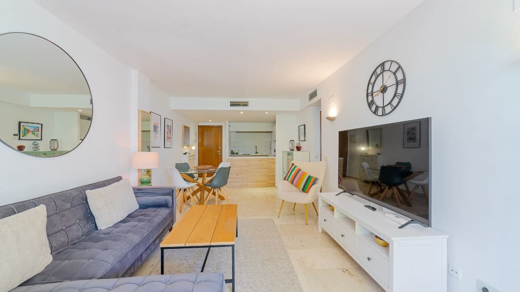 2 bedroom Apartment for sale in Punta Prima with garage - € 260,000 (Ref: 9818923)