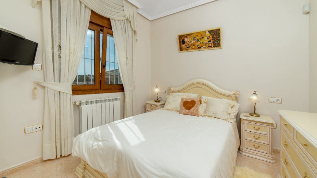 2 bedroom Villa for sale in Los Altos - € 290,000 (Ref: 9818928)