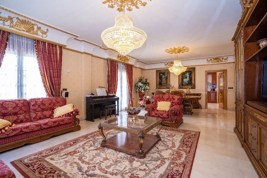 7 bedroom Villa for sale in Dehesa de Campoamor - € 1,500,000 (Ref: 9818932)