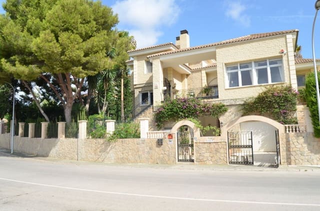 4 soverom Villa til salgs i Dehesa de Campoamor, Orihuela - € 890 000 (Ref: 9818934)