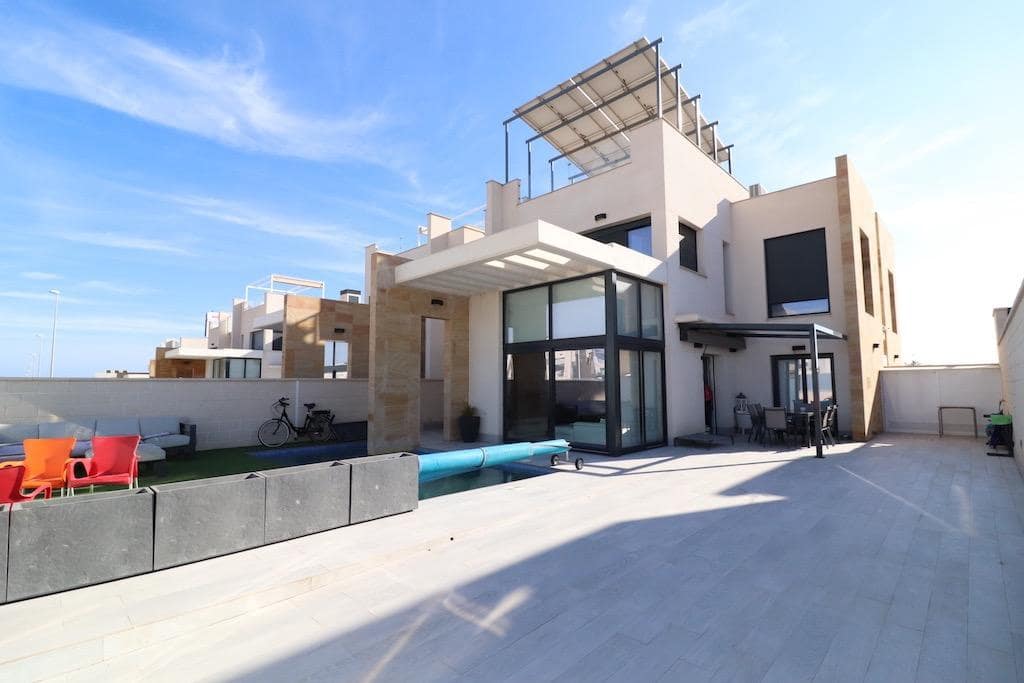 3 sovrum Villa till salu i Orihuela Costa - 450 000 € (Ref: 9818947)