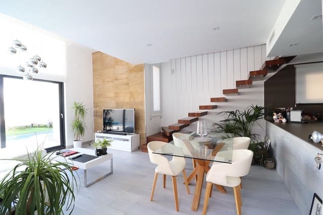 3 sovrum Villa till salu i Lomas de Cabo Roig - Los Dolses, Orihuela - 450 000 € (Ref: 9818947)