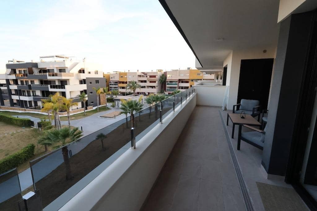 2 bedroom Apartment for sale in Orihuela Costa with pool garage - € 358,000 (Ref: 9818951)