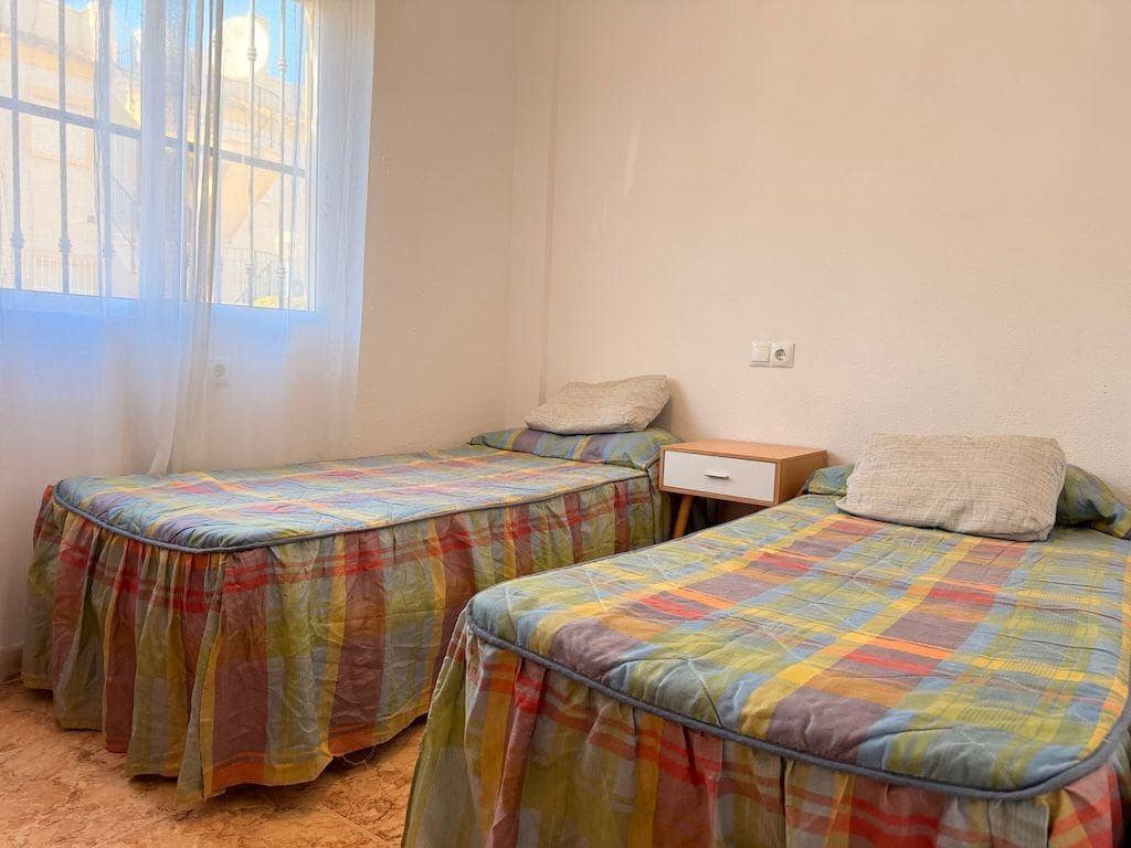 2 soverom Bungalow til salgs i Orihuela Costa med svømmebasseng garasje - € 154 000 (Ref: 9818954)