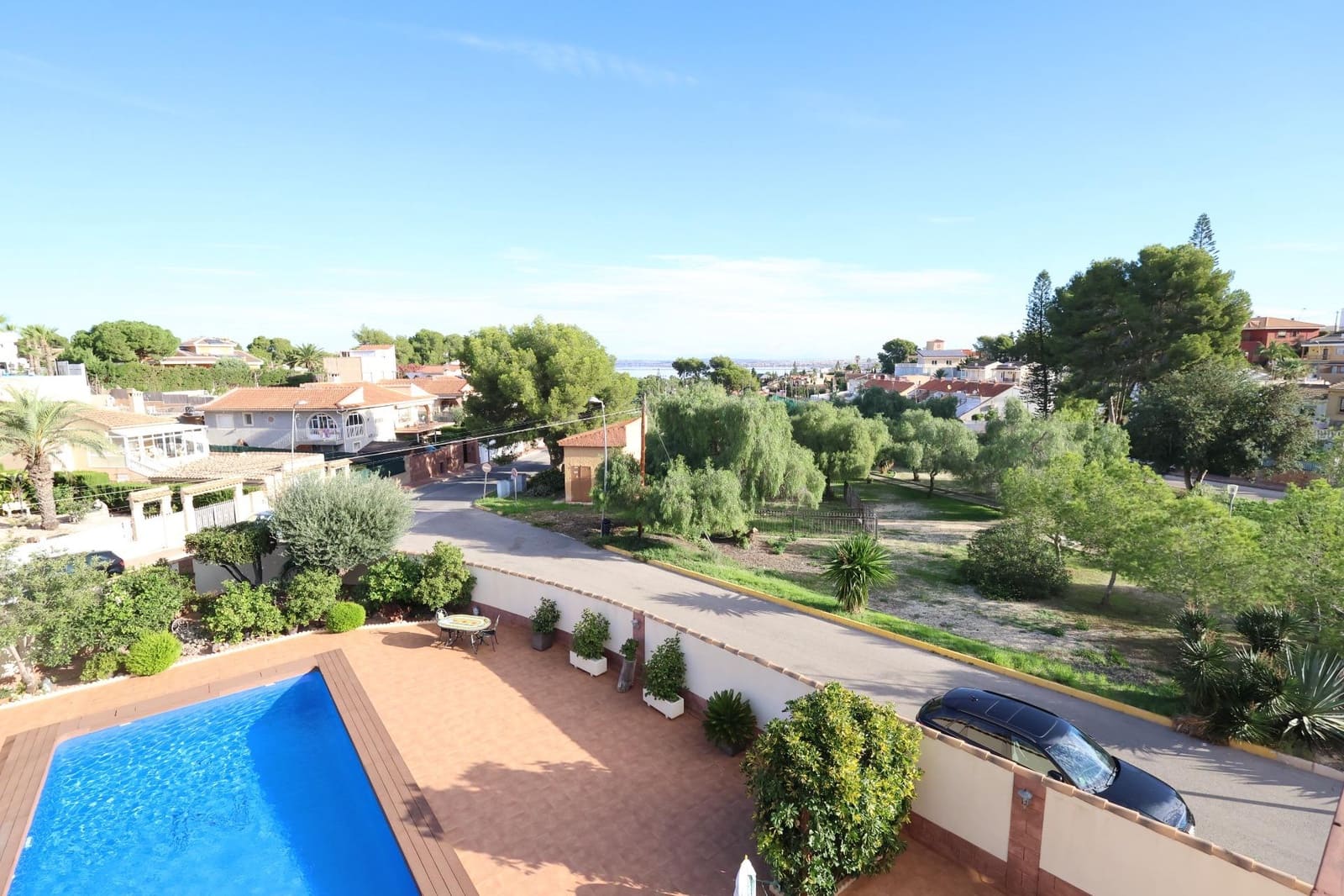 5 soverom Villa til salgs i Torrevieja med svømmebasseng garasje - € 930 000 (Ref: 9818958)